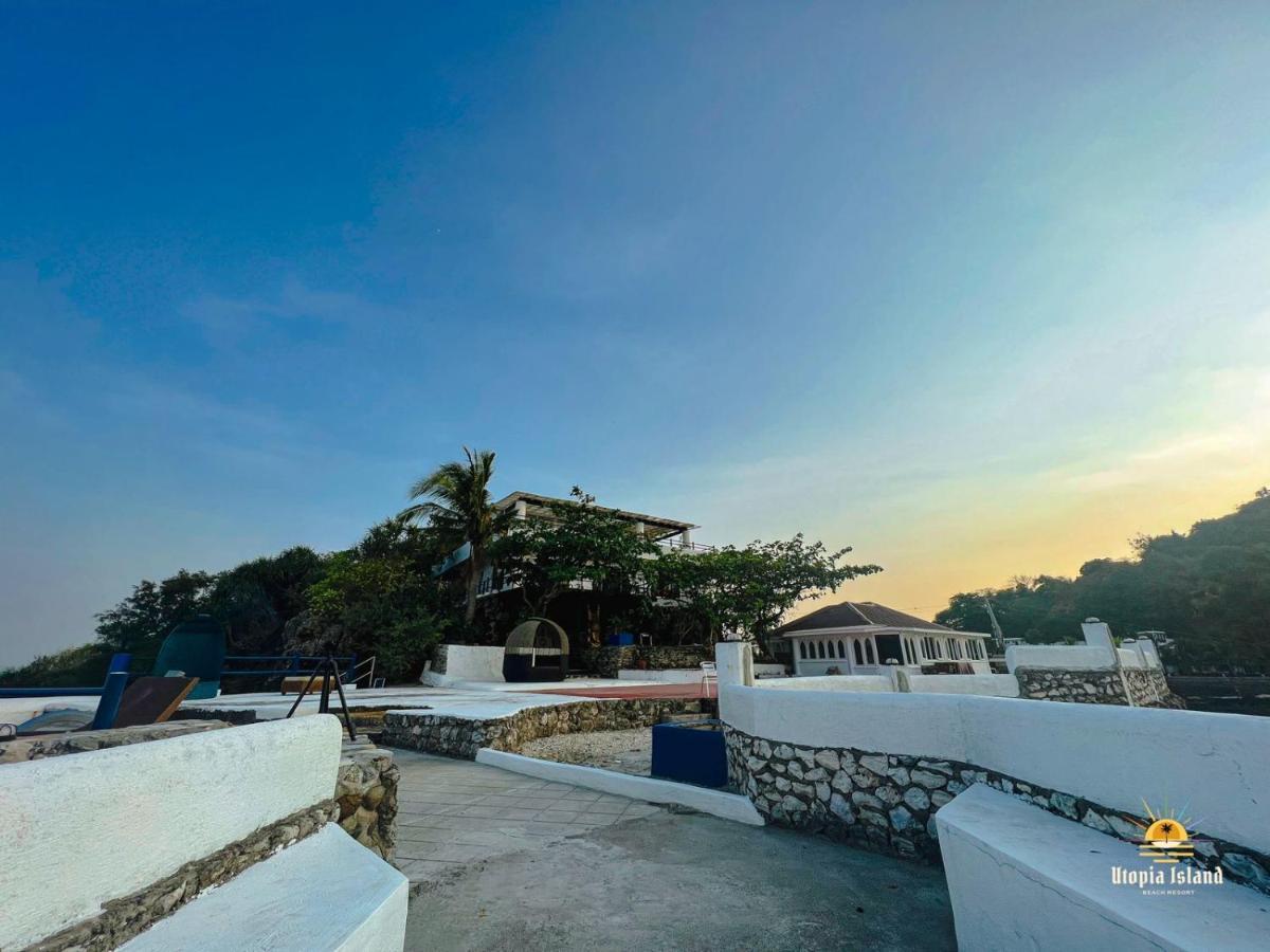Utopia Island Resort Batangas Buitenkant foto